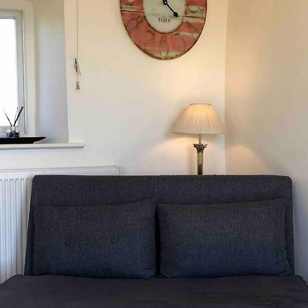 Kemble Secluded Romantic Cotswolds Barn - Sleeps 2 To 4 - Near Cirencester - Dog Friendly 빌라 외부 사진