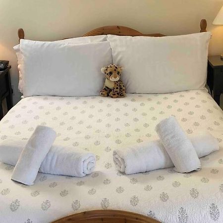 Kemble Secluded Romantic Cotswolds Barn - Sleeps 2 To 4 - Near Cirencester - Dog Friendly 빌라 외부 사진
